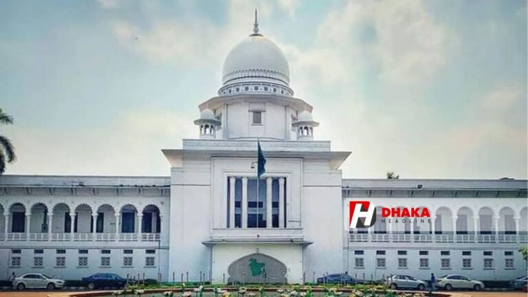 আপিল বিভাগ ত্রয়োদশ সংশোধনী বৈধ ঘোষণা করে নির্বাচনকালীন তত্ত্বাবধায়ক সরকারব্যবস্থা পুনর্বহালের রায় দিচ্ছেন প্রধান বিচারপতিসহ সাত বিচারপতির বেঞ্চ।