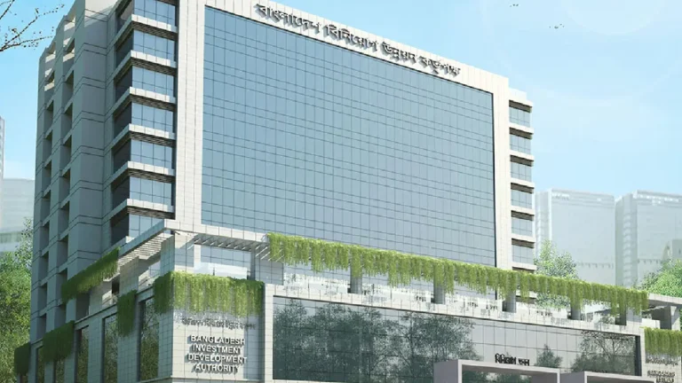 গণঅভ্যুত্থান পরবর্তী প্রথম বছরে এফডিআইয়ের রেকর্ড প্রবৃদ্ধি | Doinik Matamuhuri | দৈনিক মাতামুহুরী